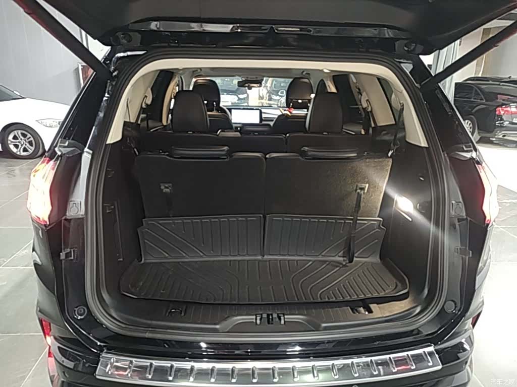 Ford Edge, 2023 19