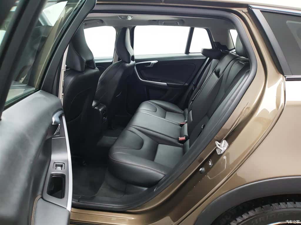 Volvo V60, 2016 15