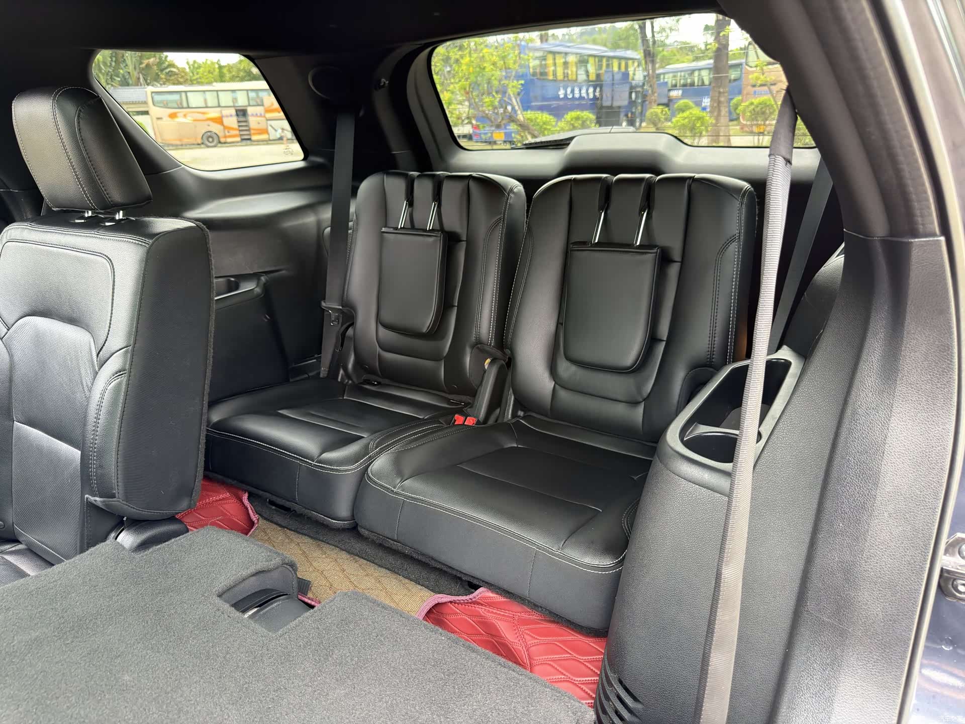 Ford Explorer, 2017 7