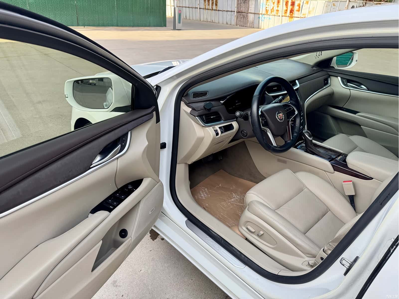 Cadillac XTS, 2015 9