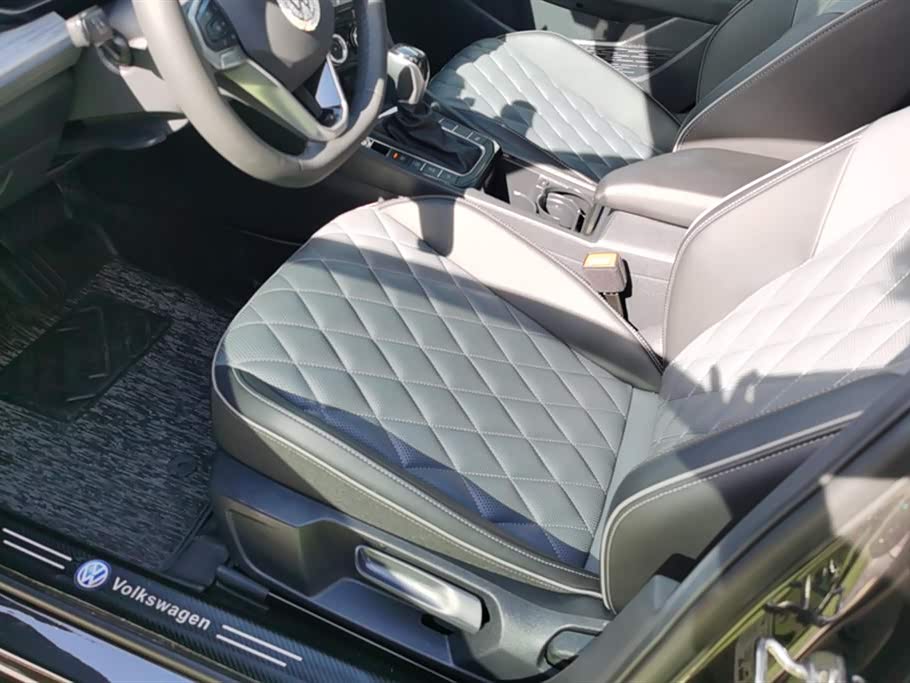 Volkswagen Sagitar Volkswagen Sagitar