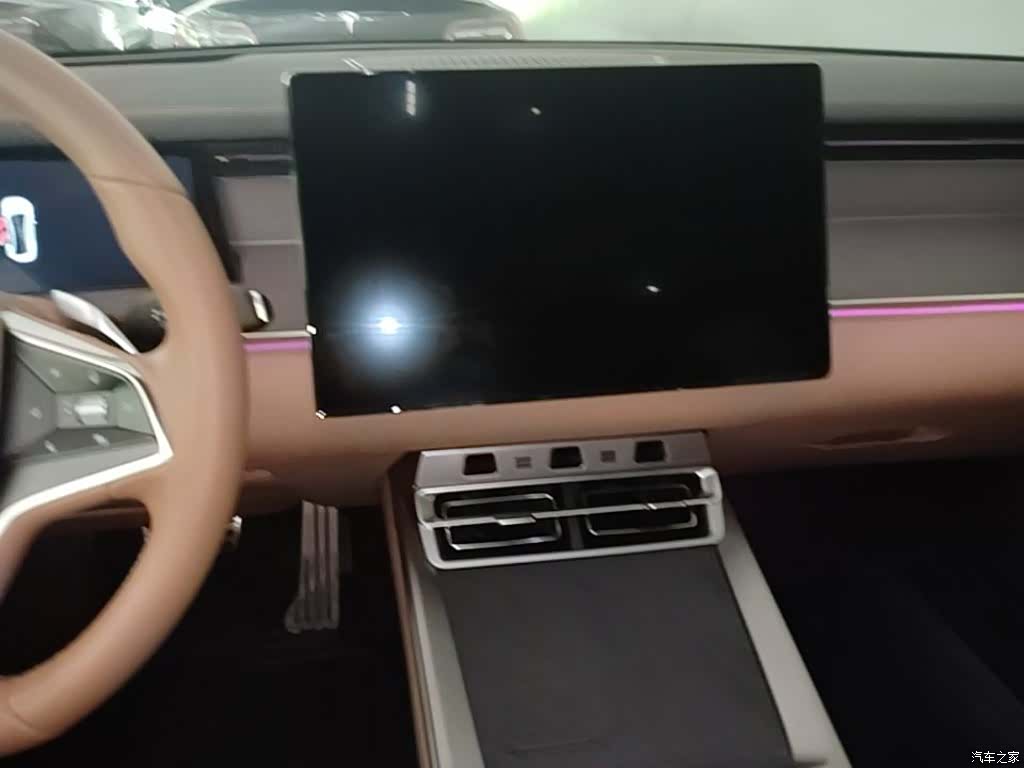 BYD Han, 2025 13
