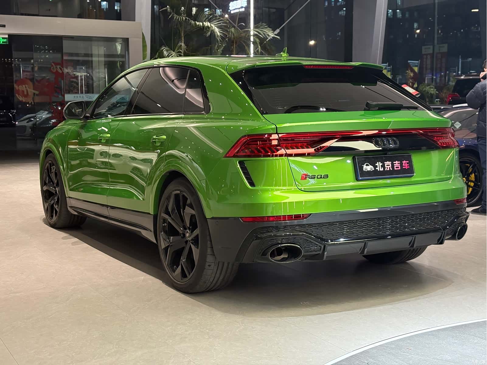 Audi Q8, 2022 все фото
