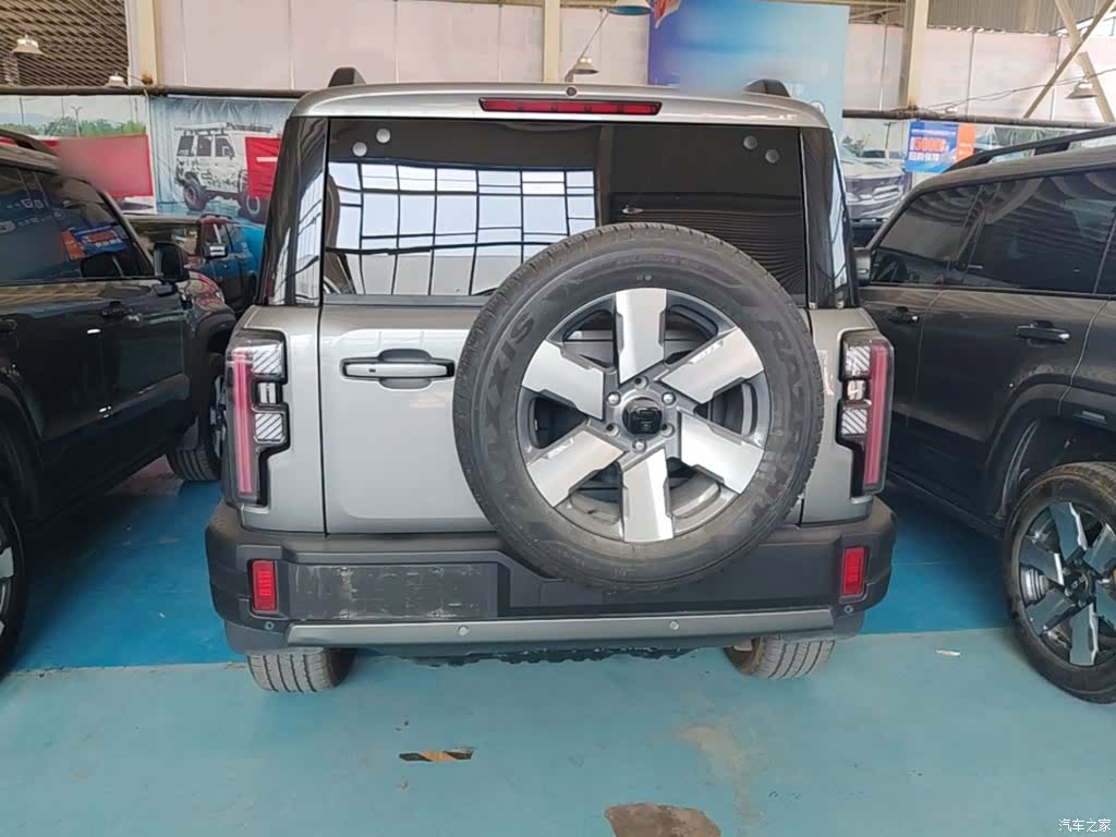 BAIC BJ40, 2025 6
