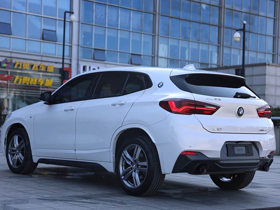 BMW X2