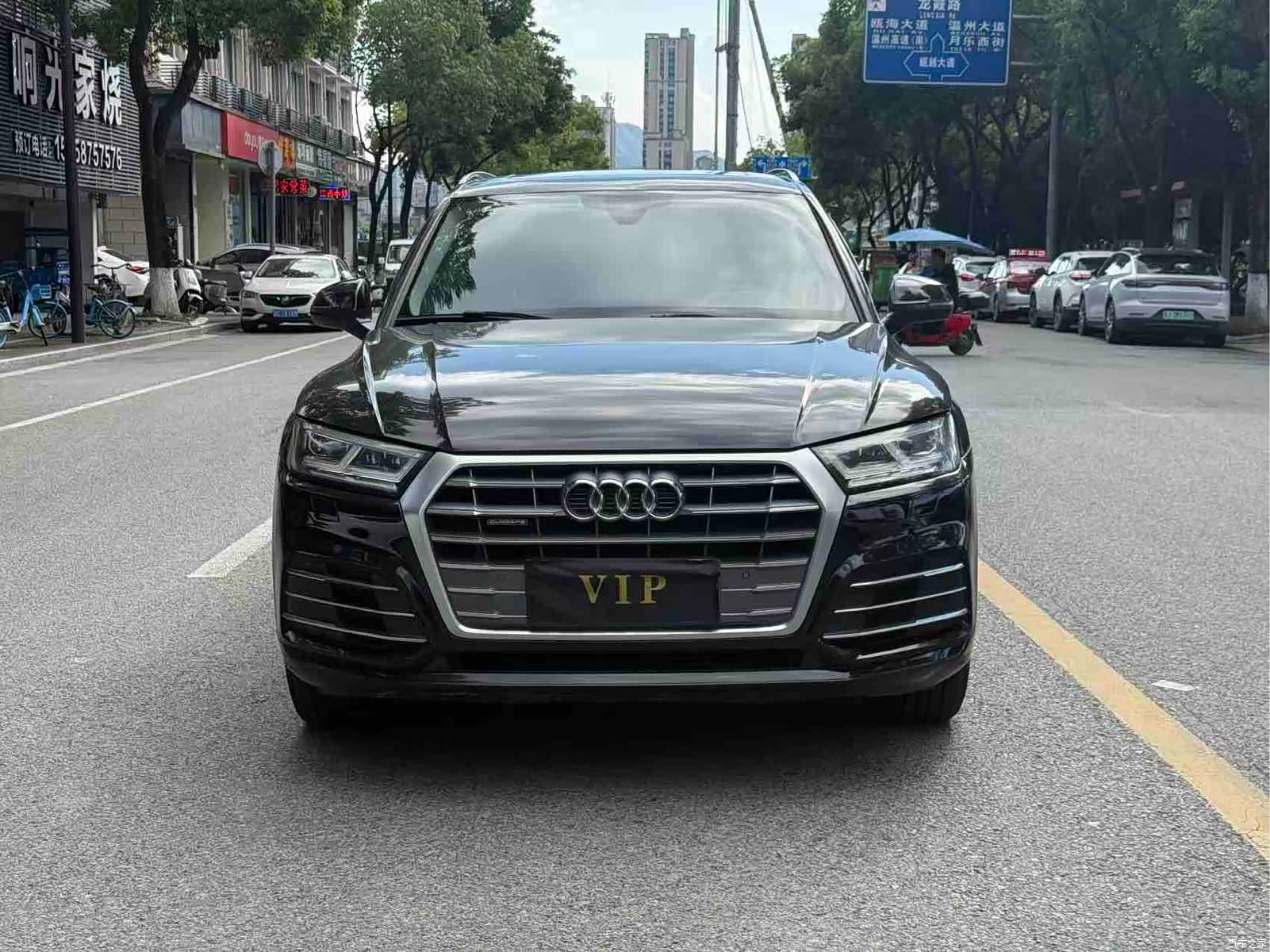 Audi Q5L, 2019 1