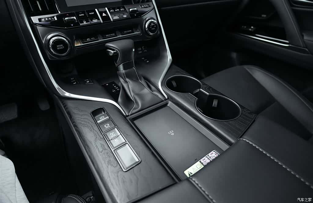 Lexus LX, 2024 14