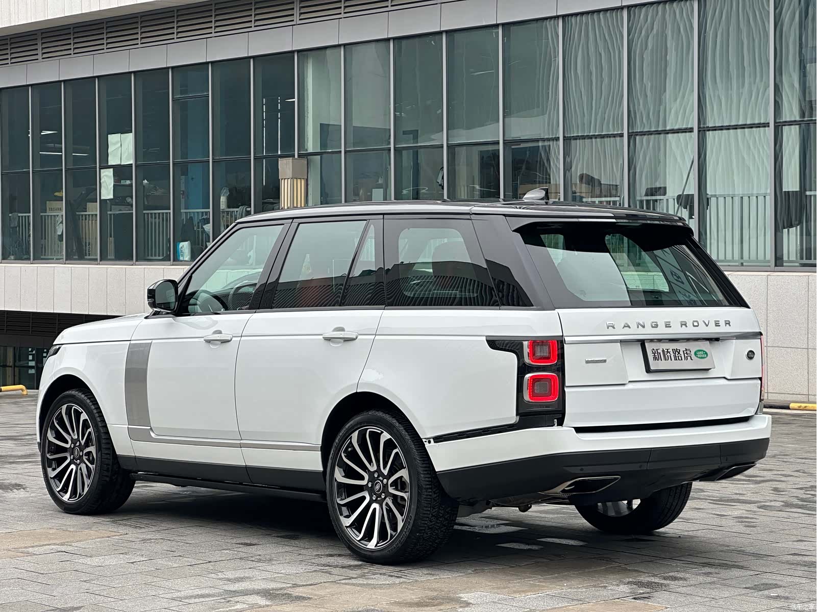Land Rover Range Rover, 2018 15
