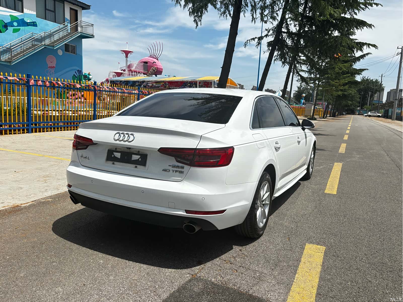 Audi A4L, 2017 все фото