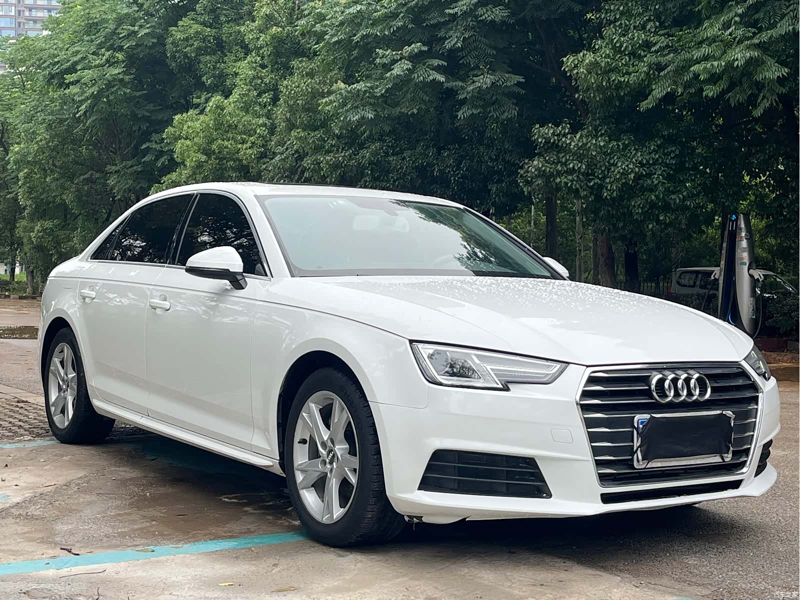 Audi A4L, 2017 3