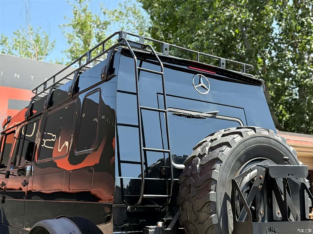 WuNiMoKeU5000 SUV, 2016 29