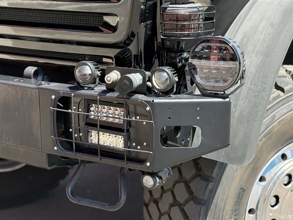 WuNiMoKeU5000 SUV, 2016 35
