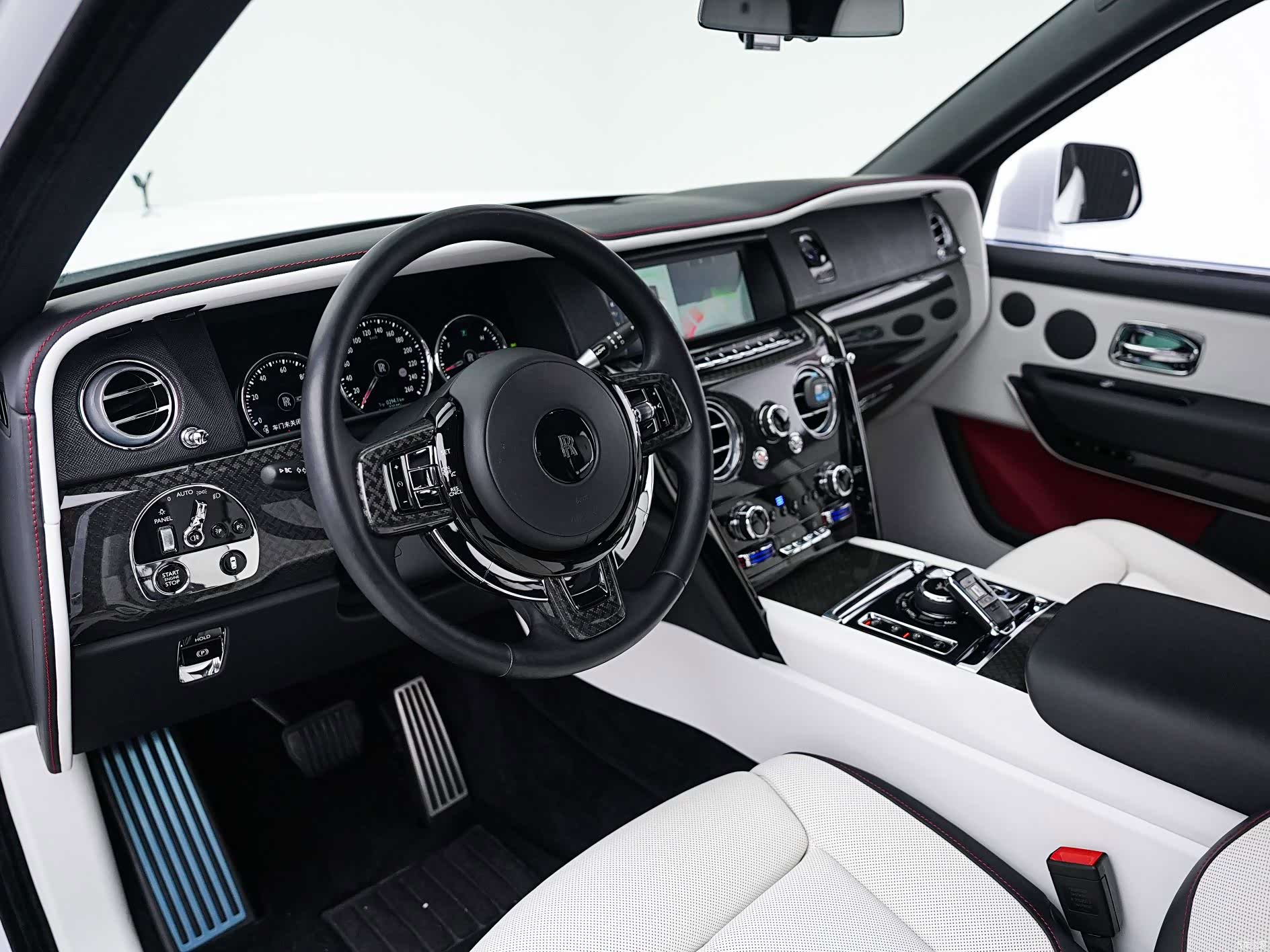 Rolls-Royce Cullinan, 2021 4