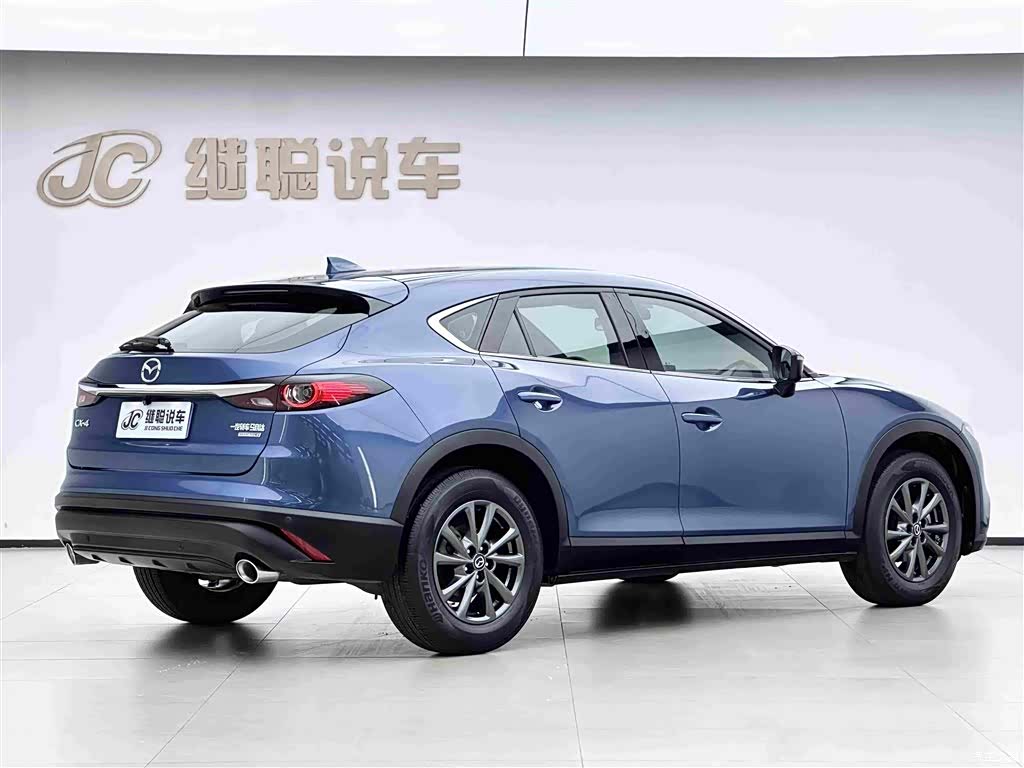 Mazda CX-4, 2021 все фото