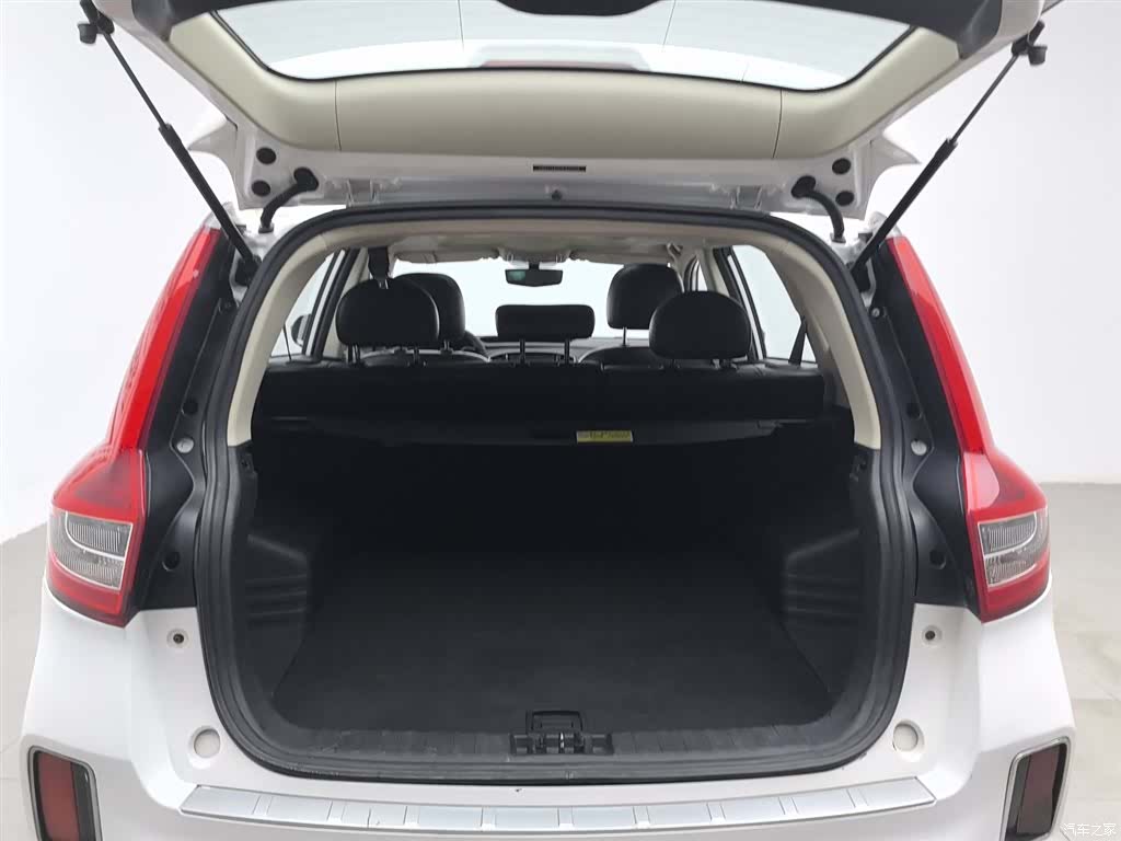 Geely X6, 2017 16