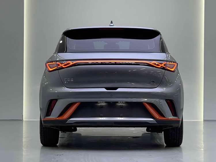 BYD dolphin