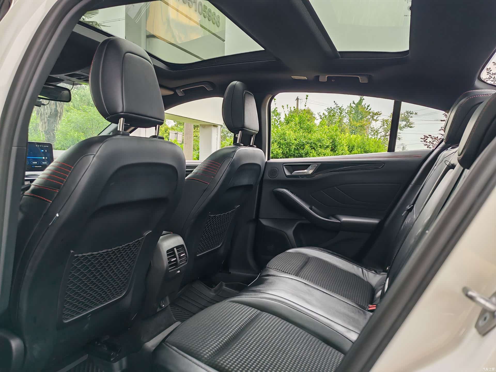 Ford Focus, 2021 4