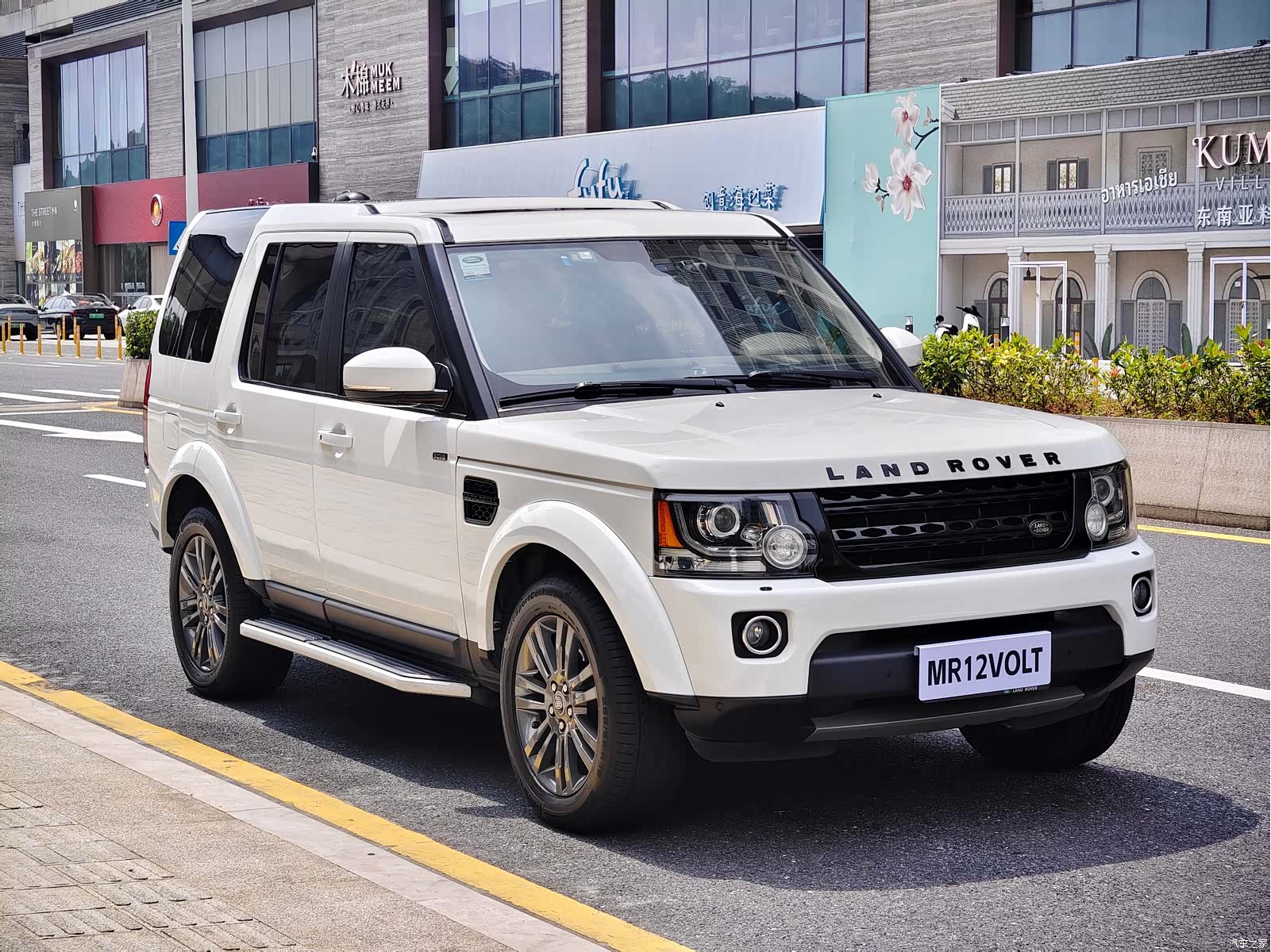 Land Rover Discovery, 2014 3