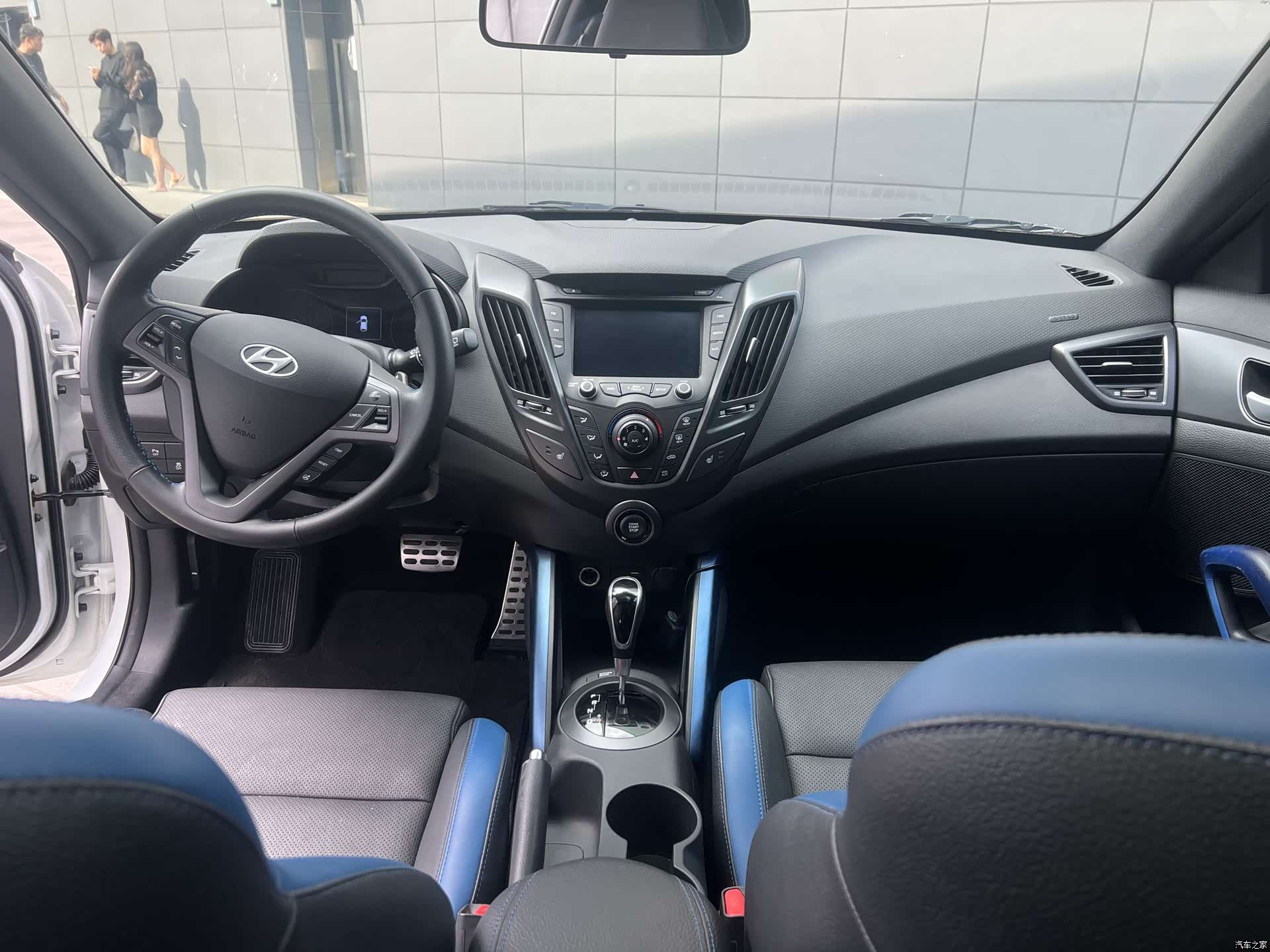 Hyundai Veloster, 2016 все фото