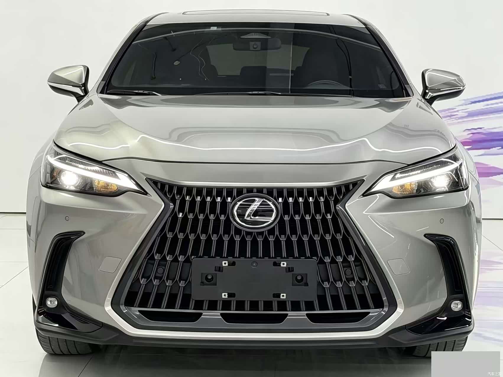 Lexus NX, 2023 2