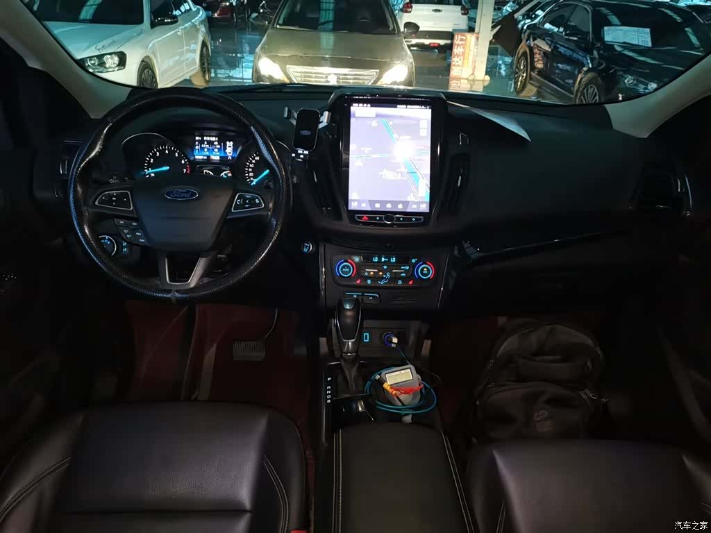 Ford Kuga, 2021 10