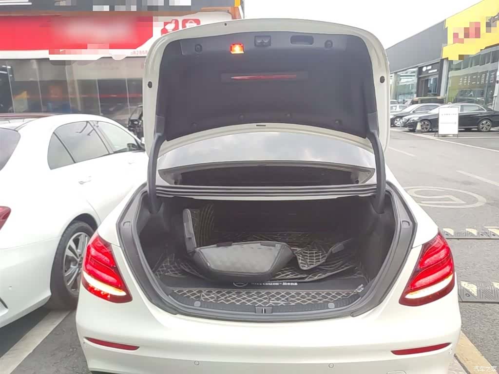 Mercedes-Benz E-Class, 2019 19