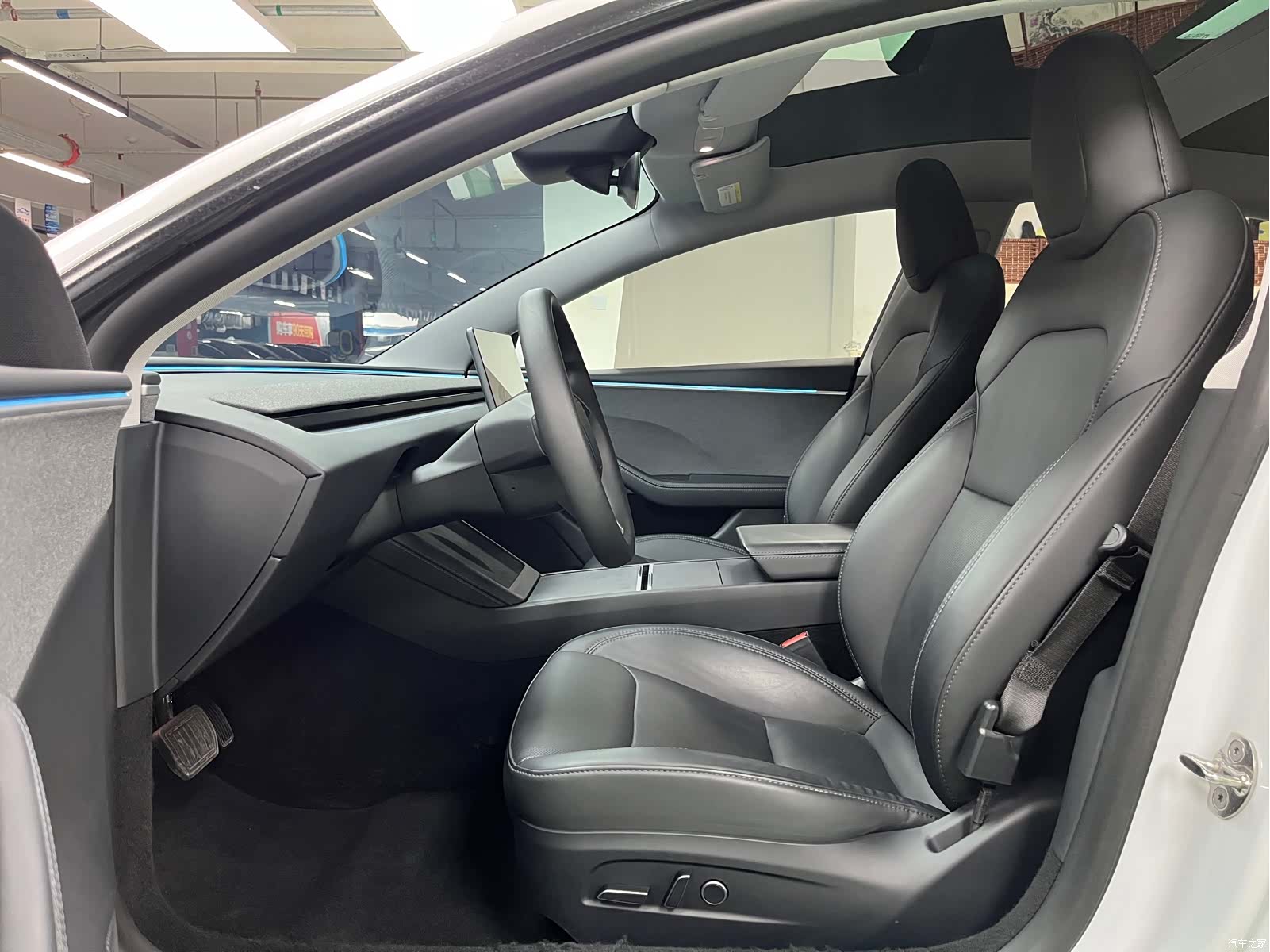 Tesla Model 3, 2024 9