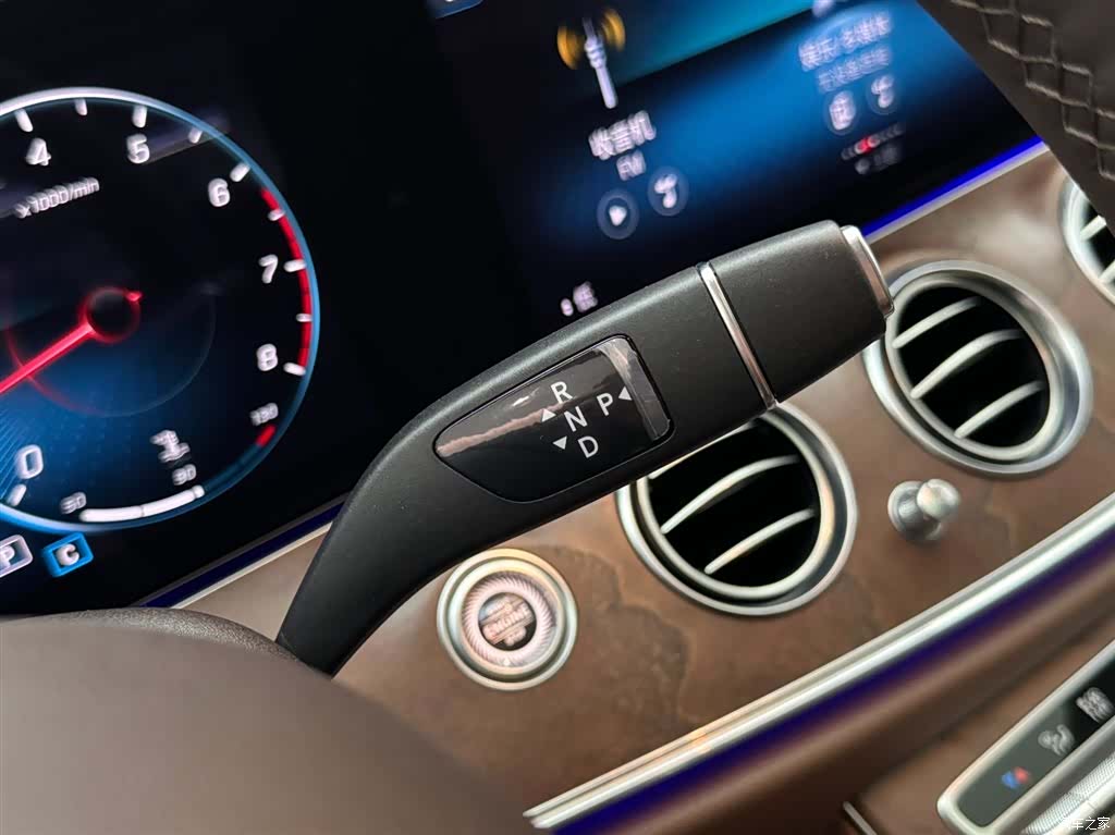 Mercedes-Benz E-Class, 2021 18