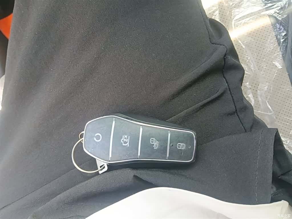 BYD Dolphin, 2026 9