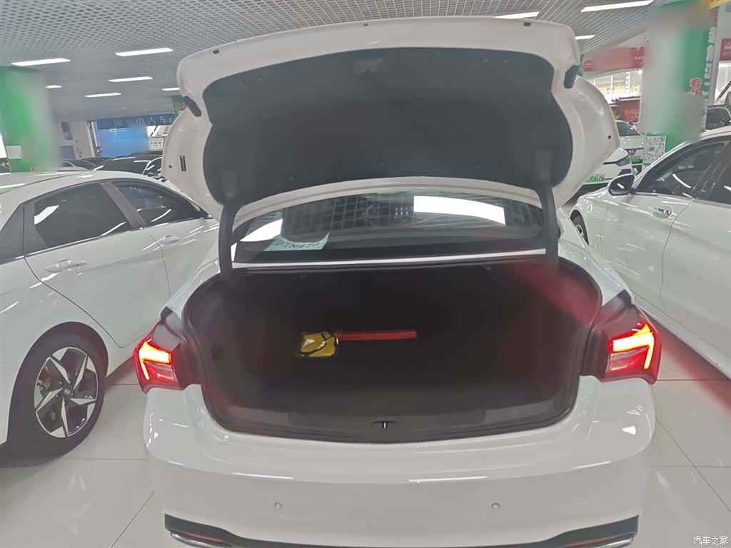 Buick Verano, 2020 19