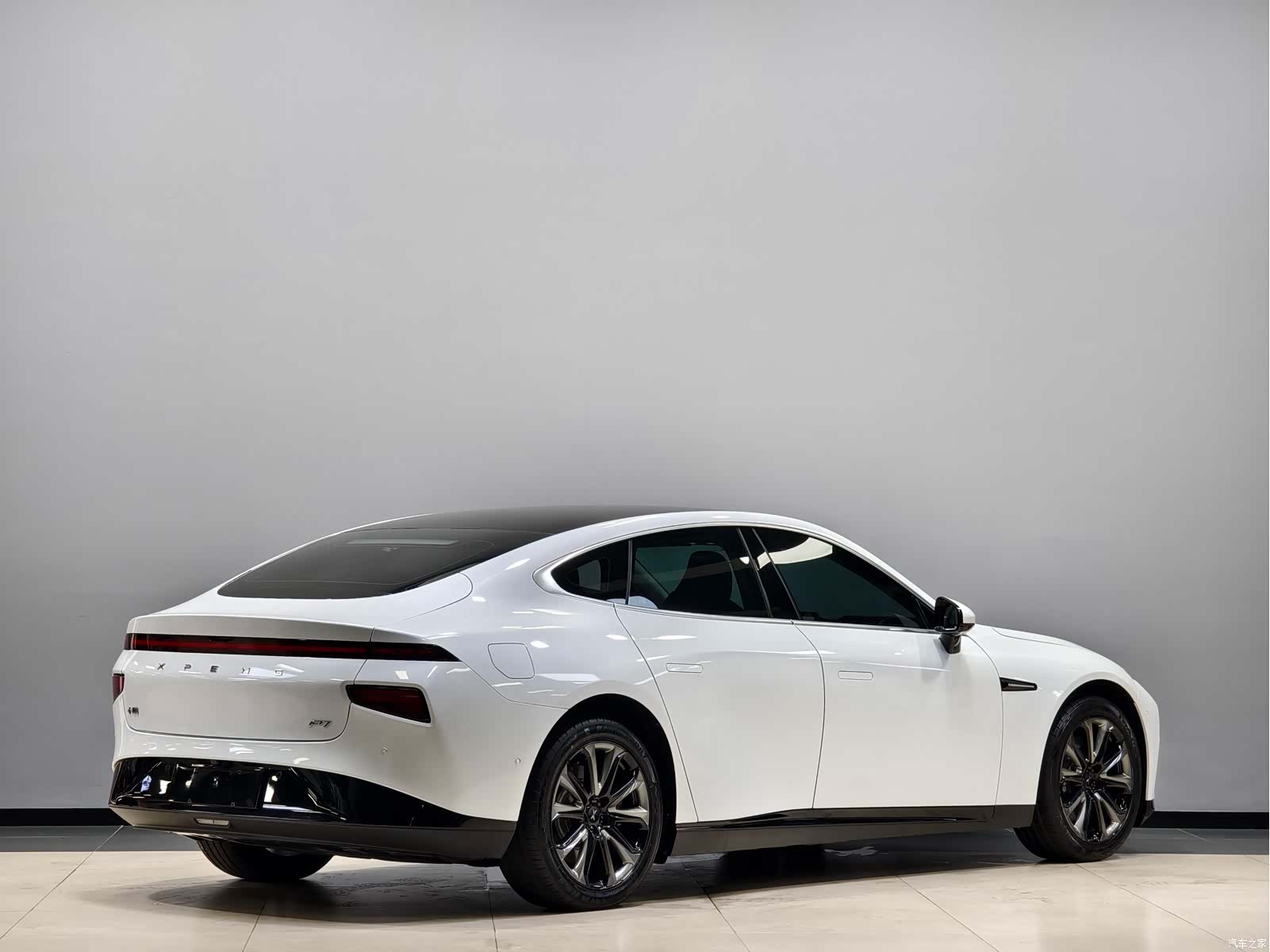 Xpeng P7, 2022 3
