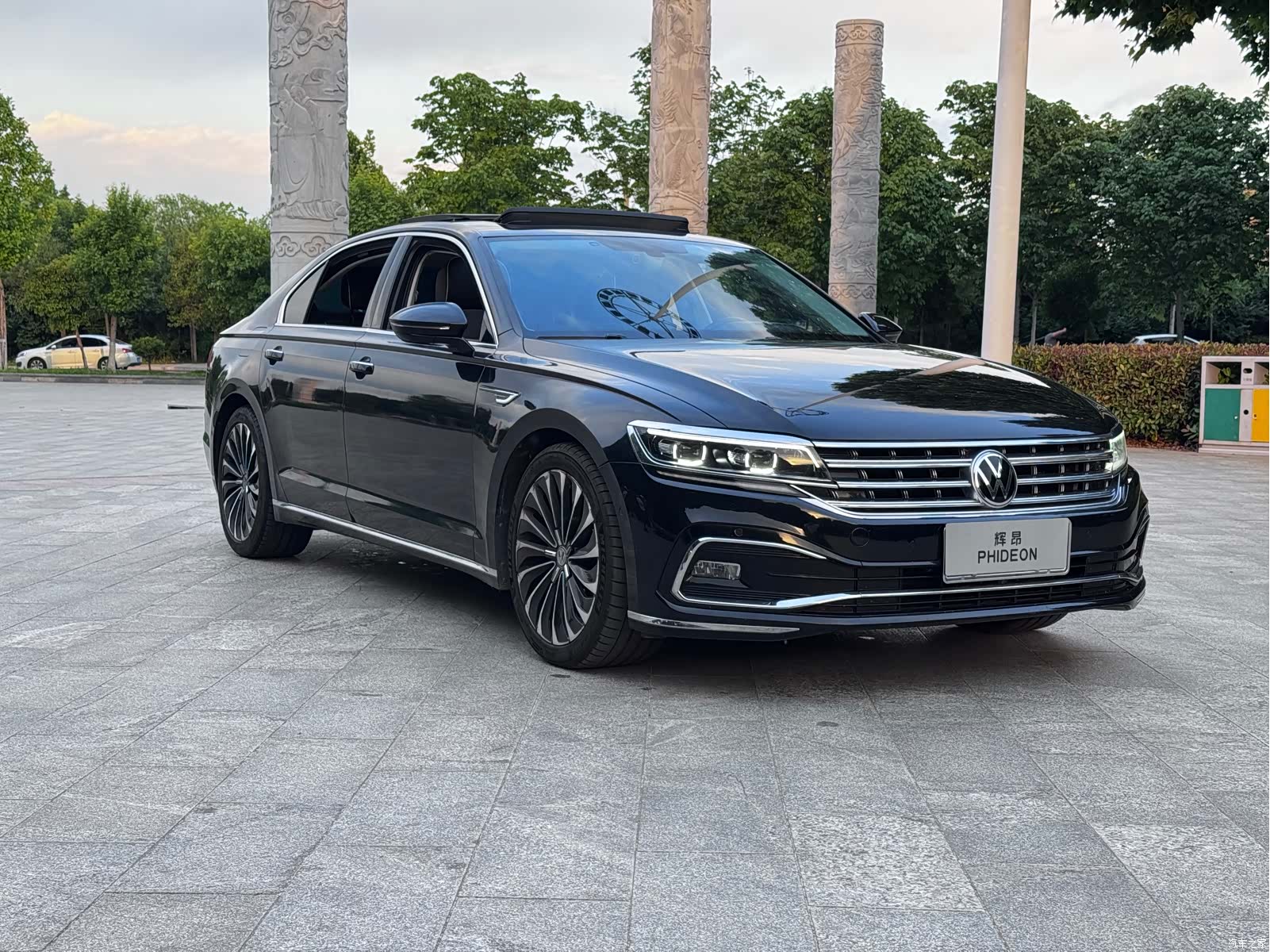 Volkswagen Phideon, 2022 1