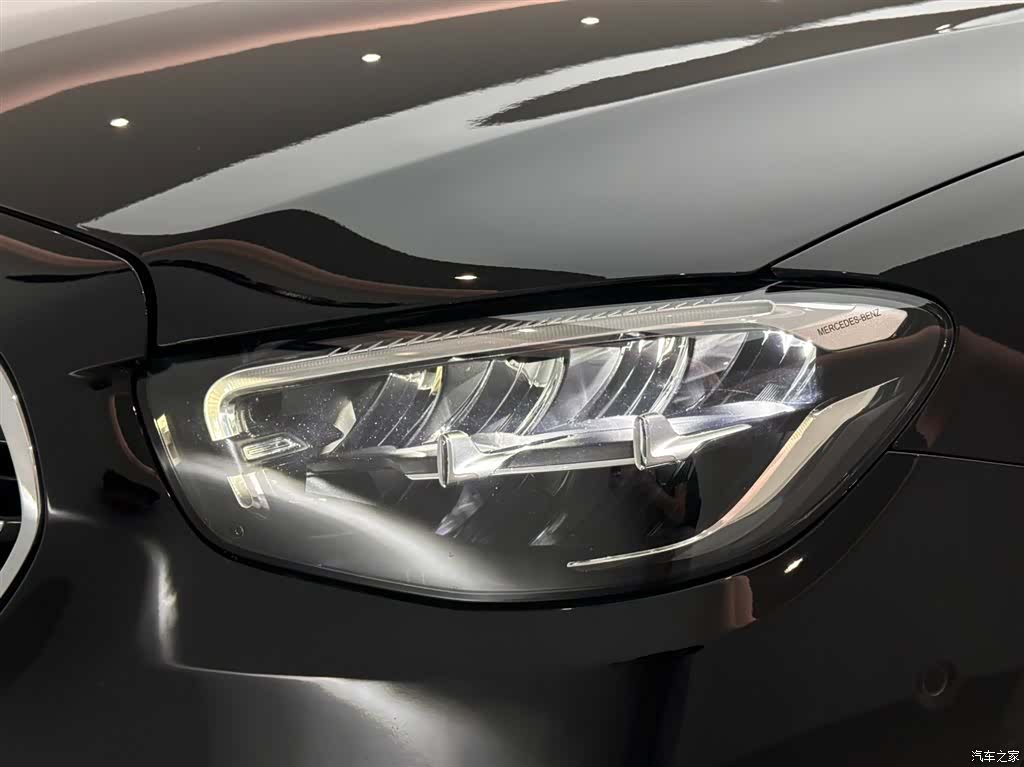 Mercedes-Benz E-Class, 2021 19