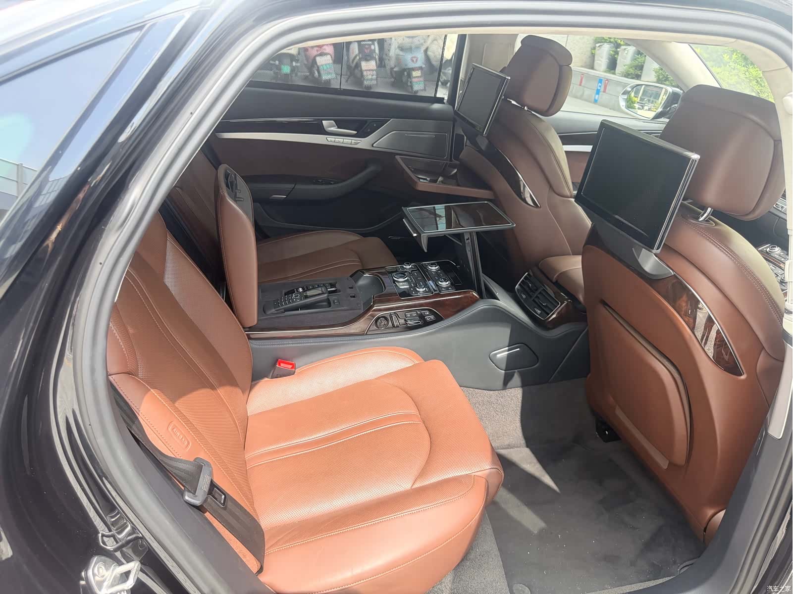 Audi A8L, 2016 12