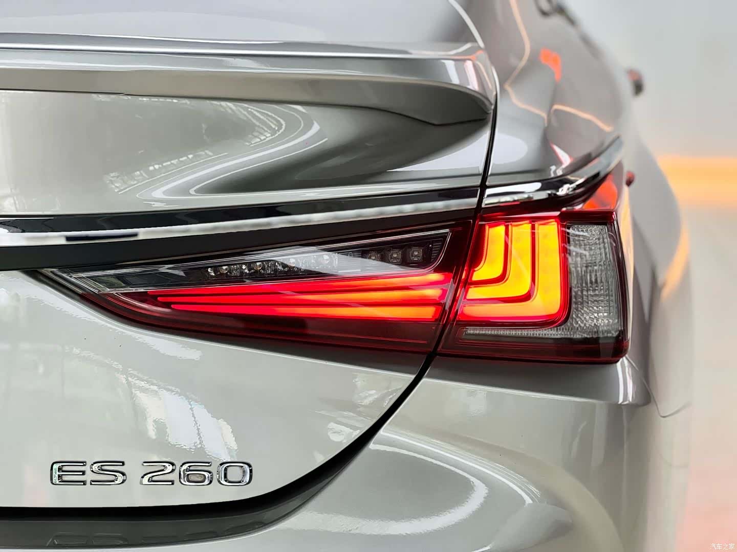 Lexus ES, 2023 18