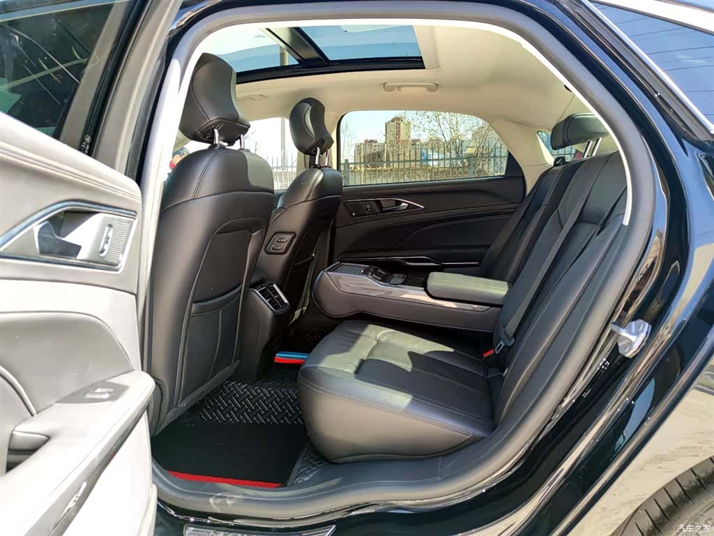 Ford Taurus, 2022 10