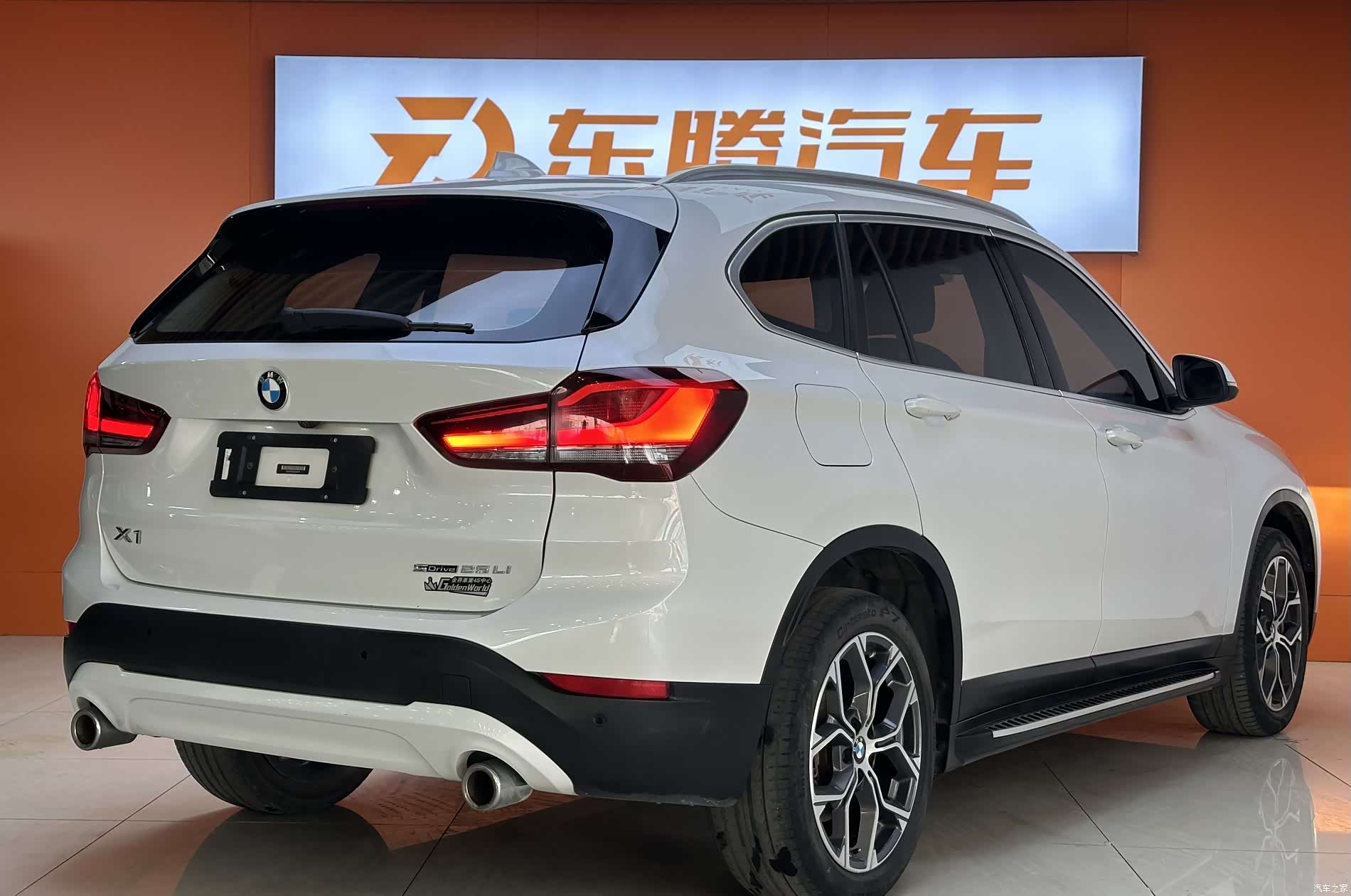 BMW X1, 2019 все фото