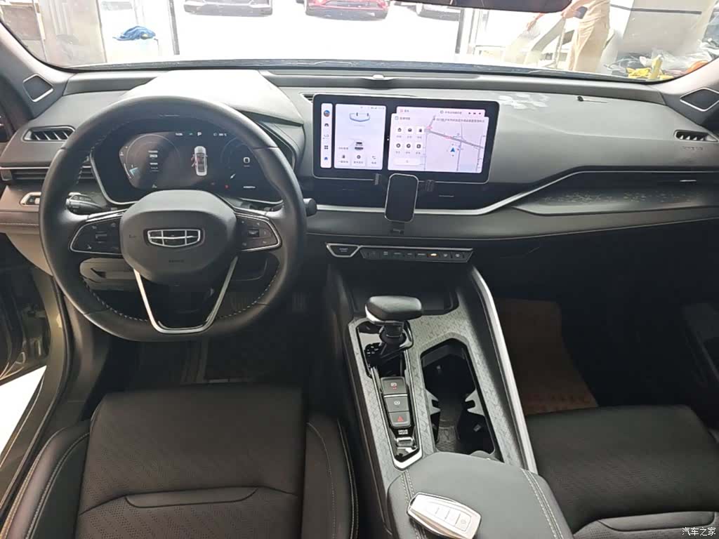 Geely Preface, 2024 10