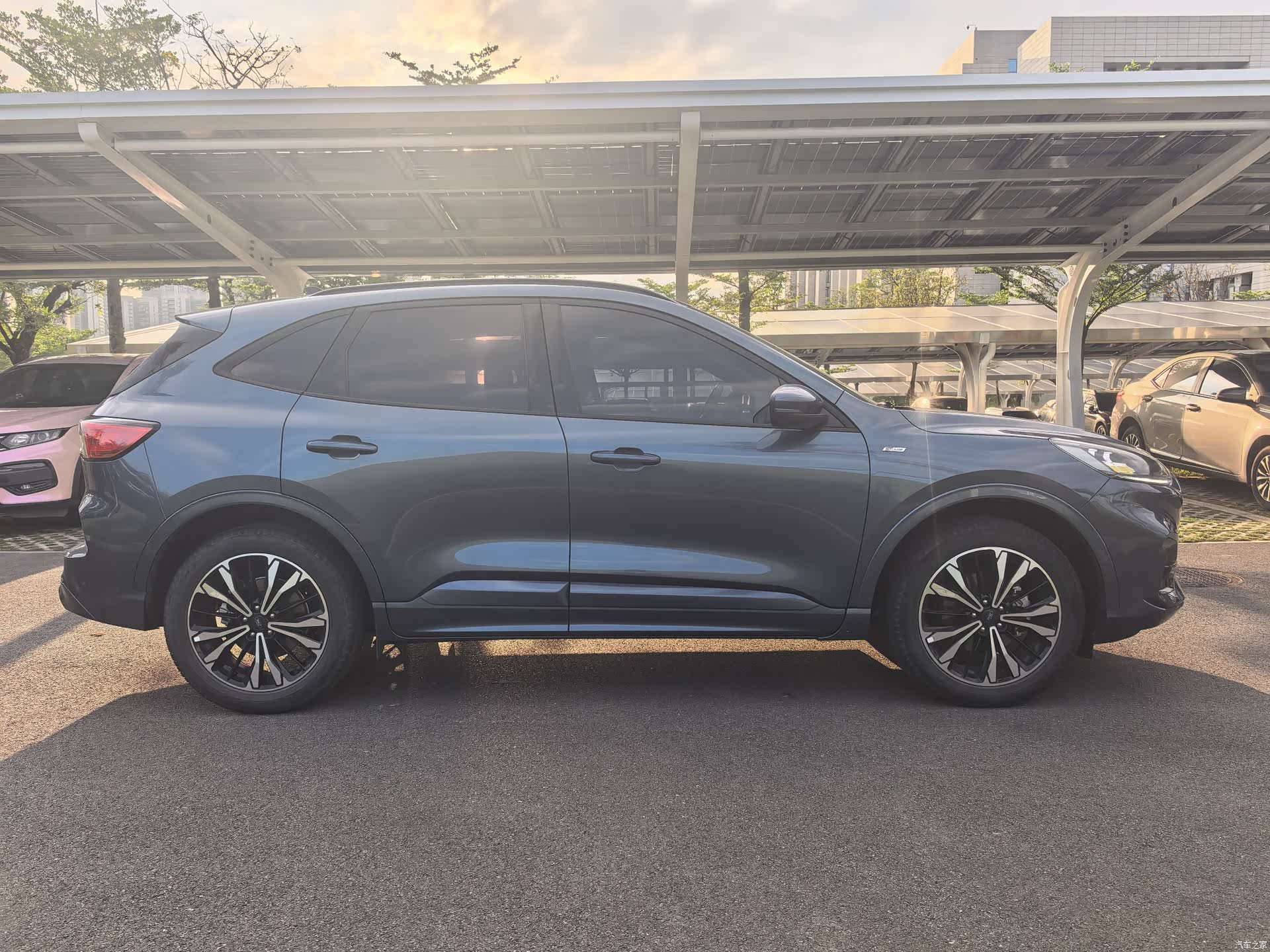 Ford Escape, 2020 4