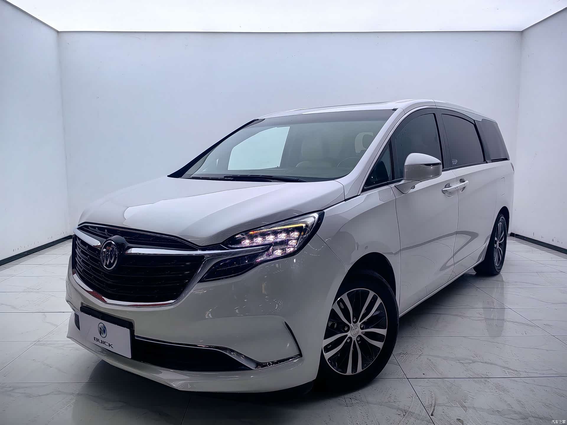 Buick GL8, 2020 1