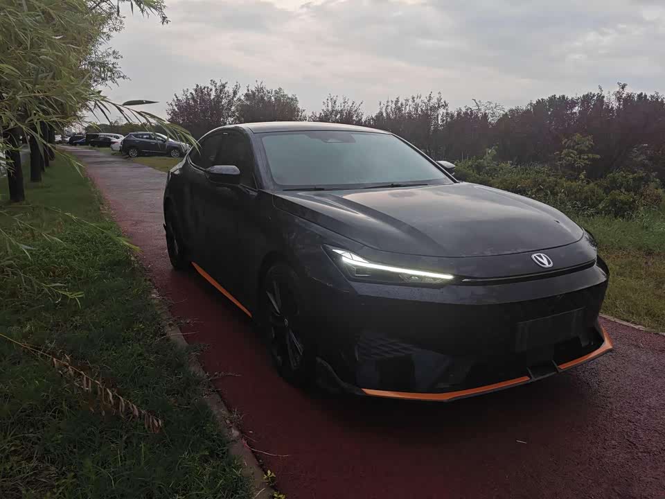 Changan UNI-V