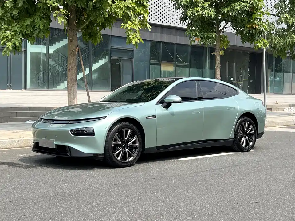XPENG P7