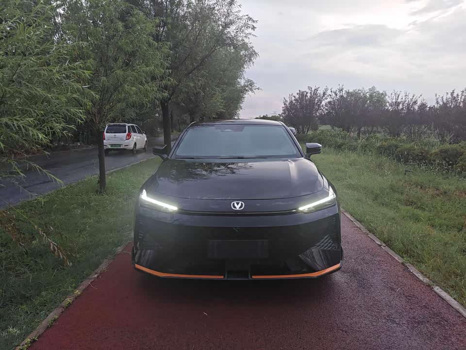Changan UNI-V