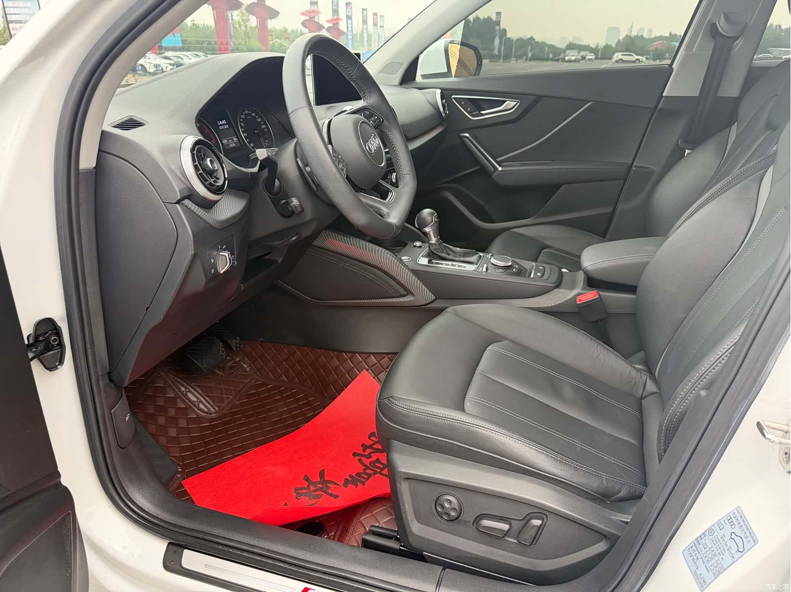 Audi Q2L, 2022 11