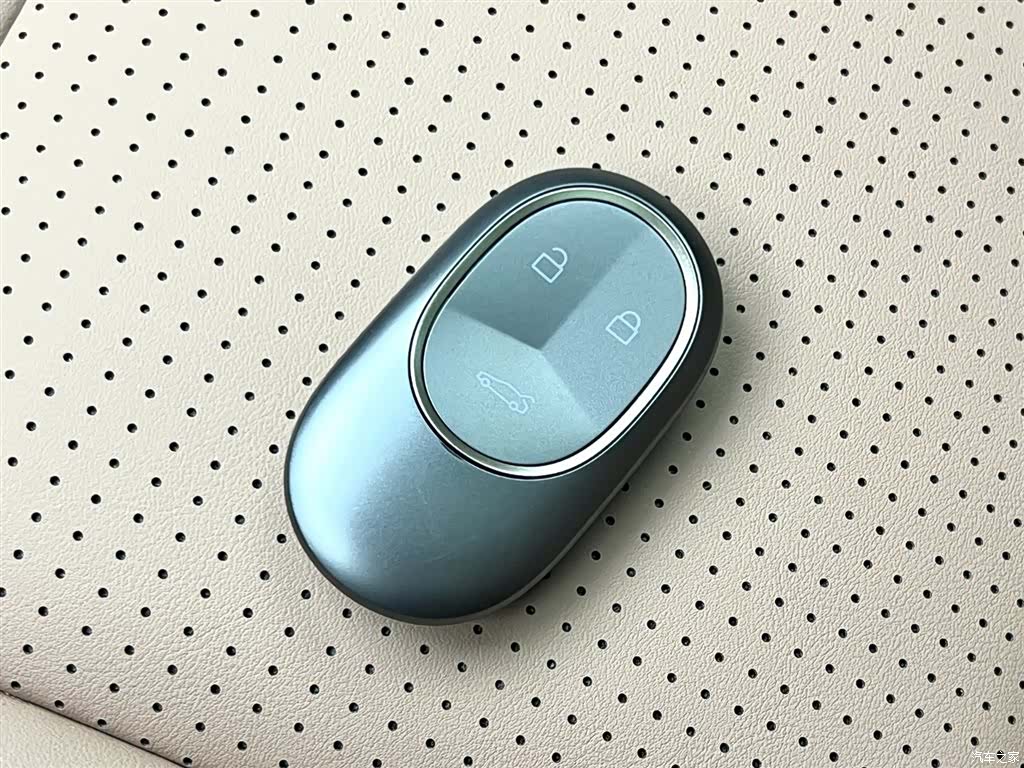 NIO ES6, 2024 13