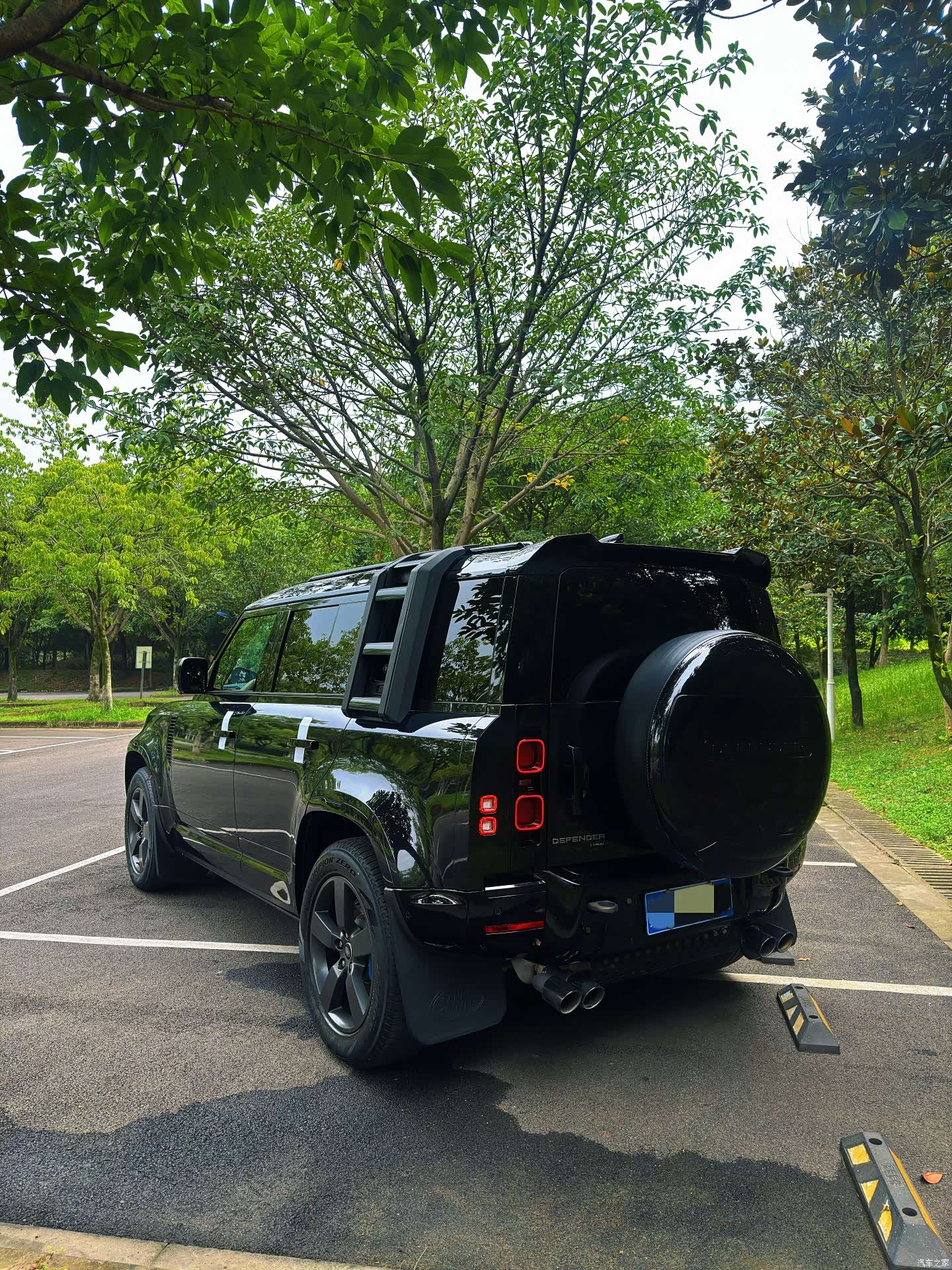 Land Rover Defender, 2022 4