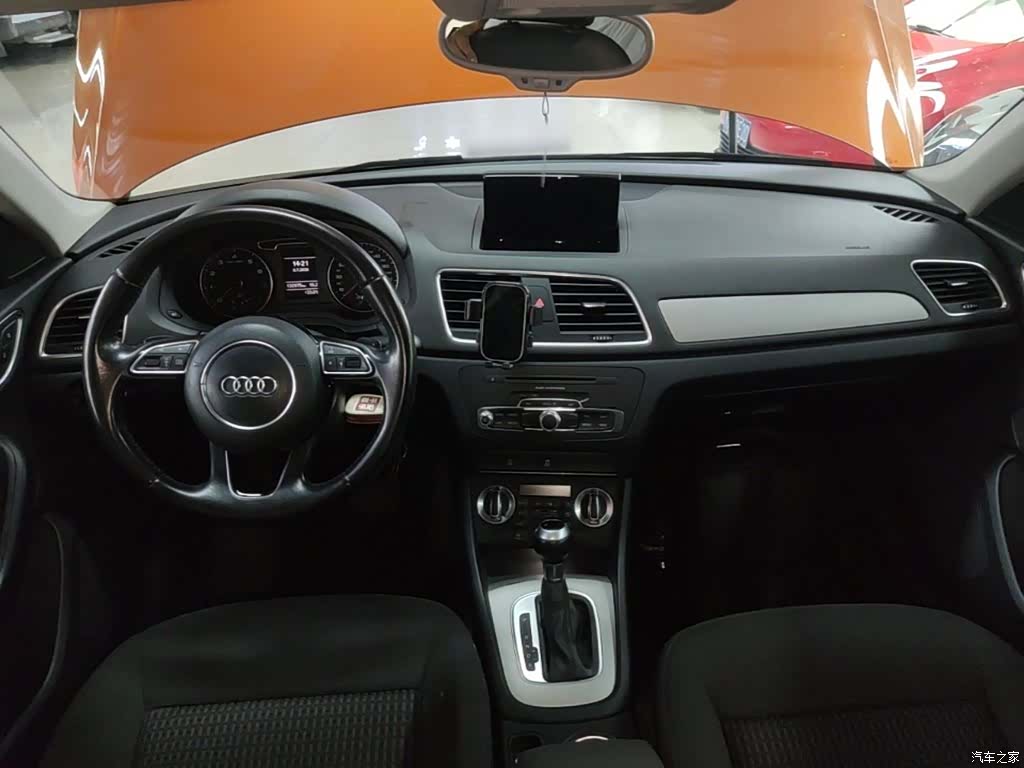 Audi Q3, 2015 10