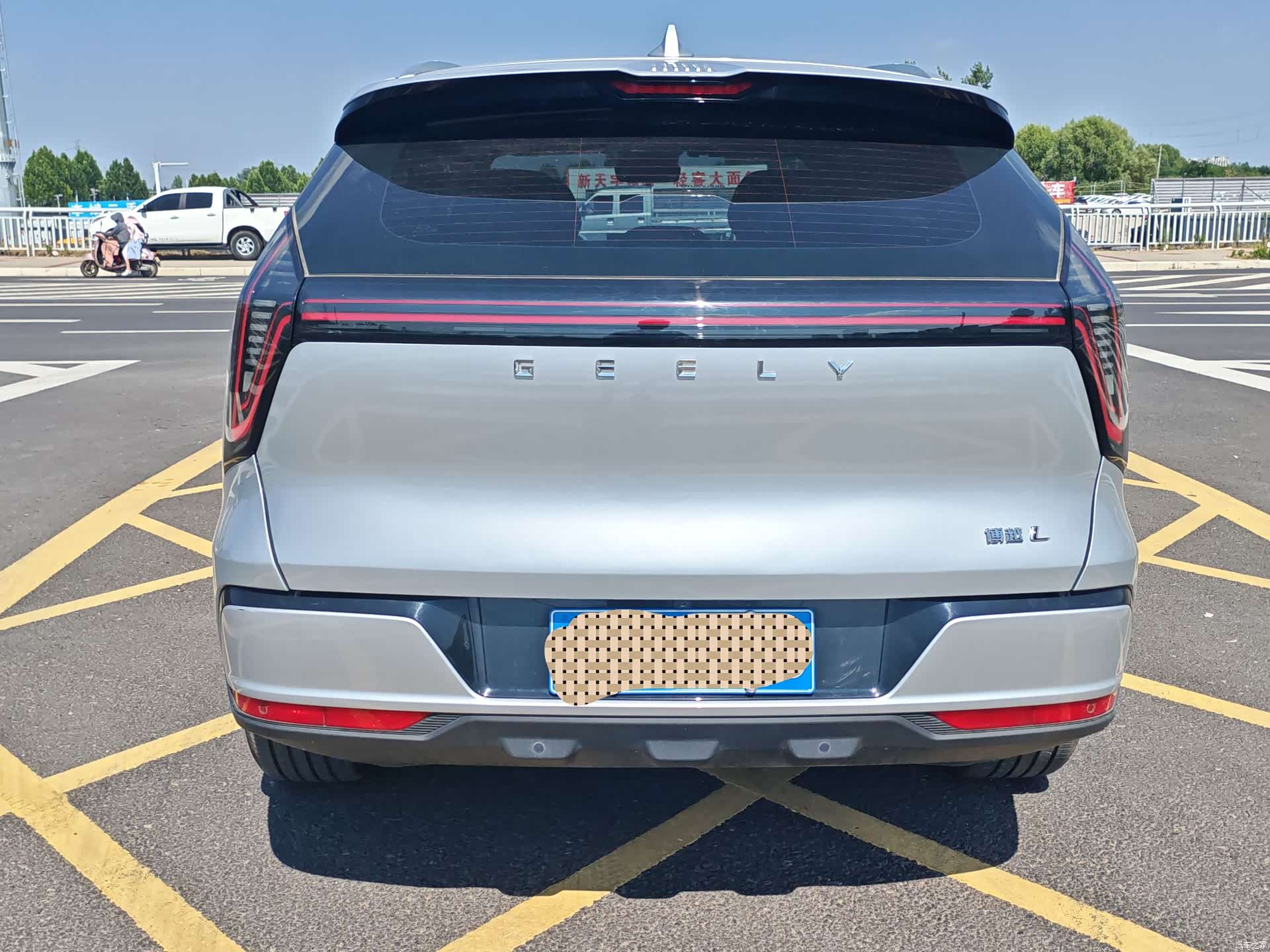 Geely Boyue, 2026 8
