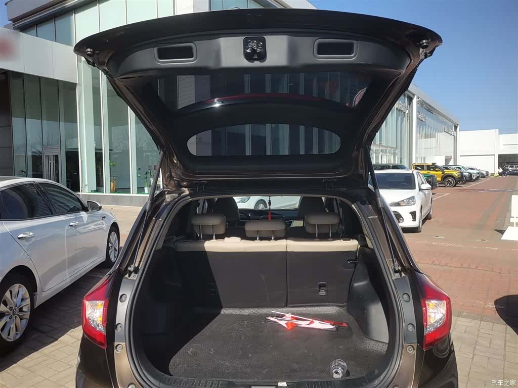 Honda Jade, 2016 19