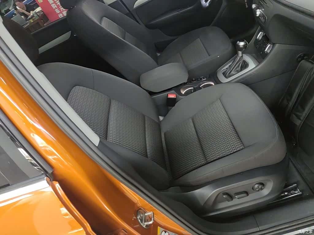 Audi Q3, 2015 25